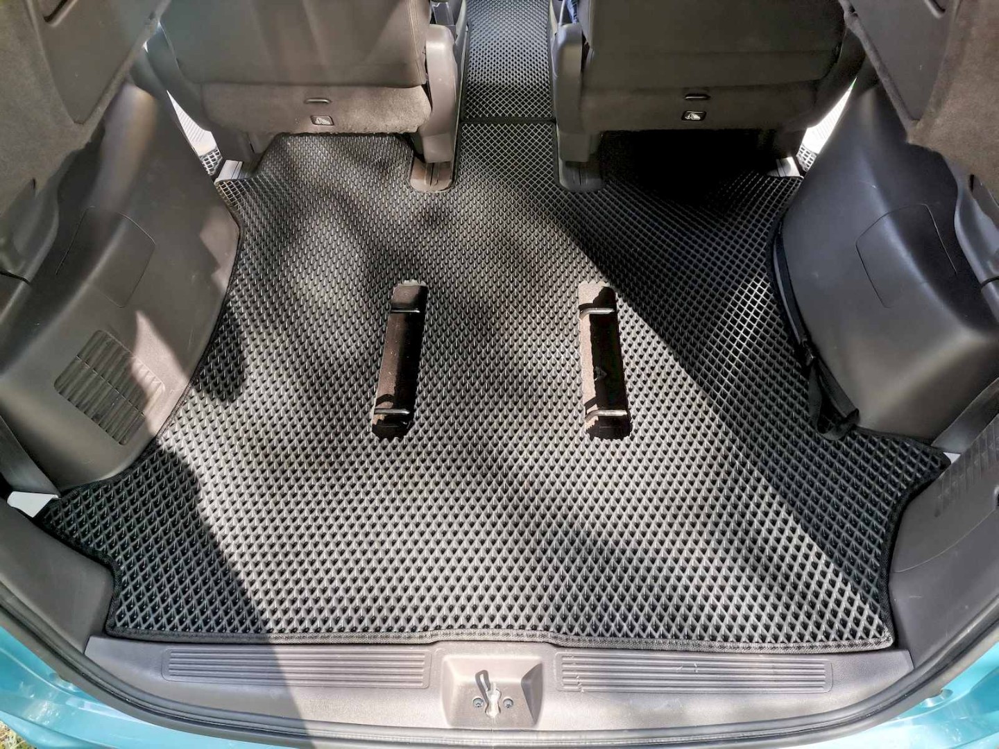 EVA автоковрики для Honda Freed II  2016-2019 дорестайл  Правый руль (6 мест /GB5, GB6) — IMG_20220826_155228 resized